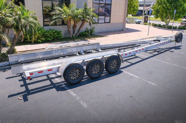 30/32-15000 Triple Axle w/ Brakes